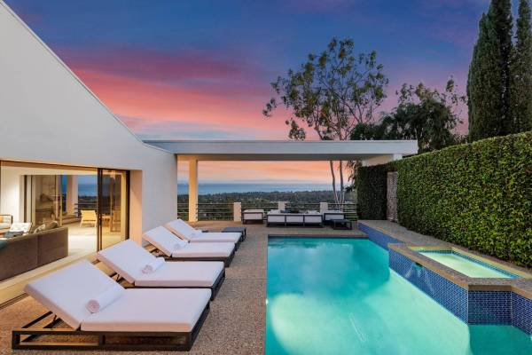 Santa Barbara Vacation Rentals with a Pool
